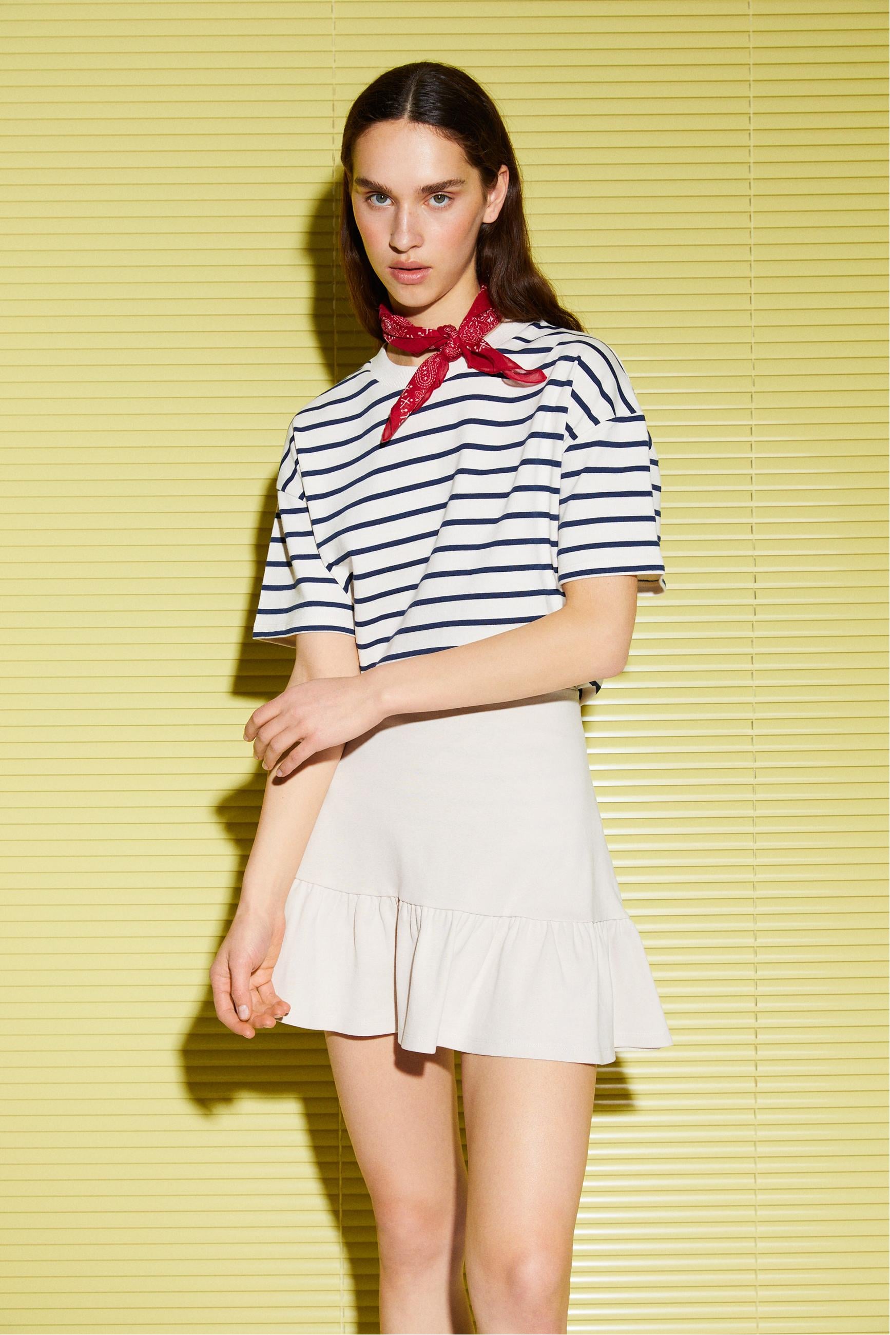 VOLANLI MİNİ KLOŞ ETEK