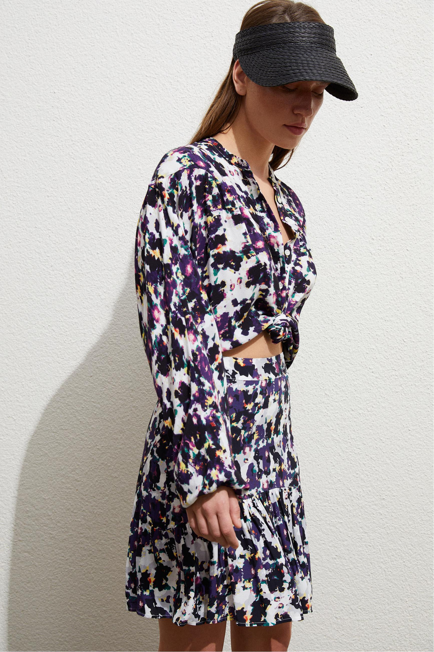 ÇİÇEK DESENLİ PİLİLİ MİNİ ETEK