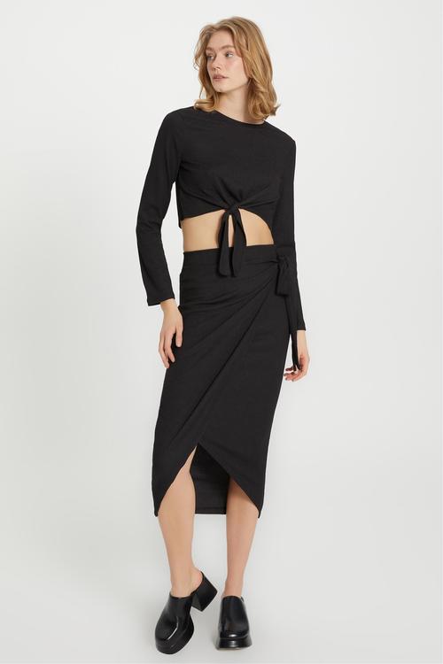  BAĞLAMA DETAYLI CROP BLUZ