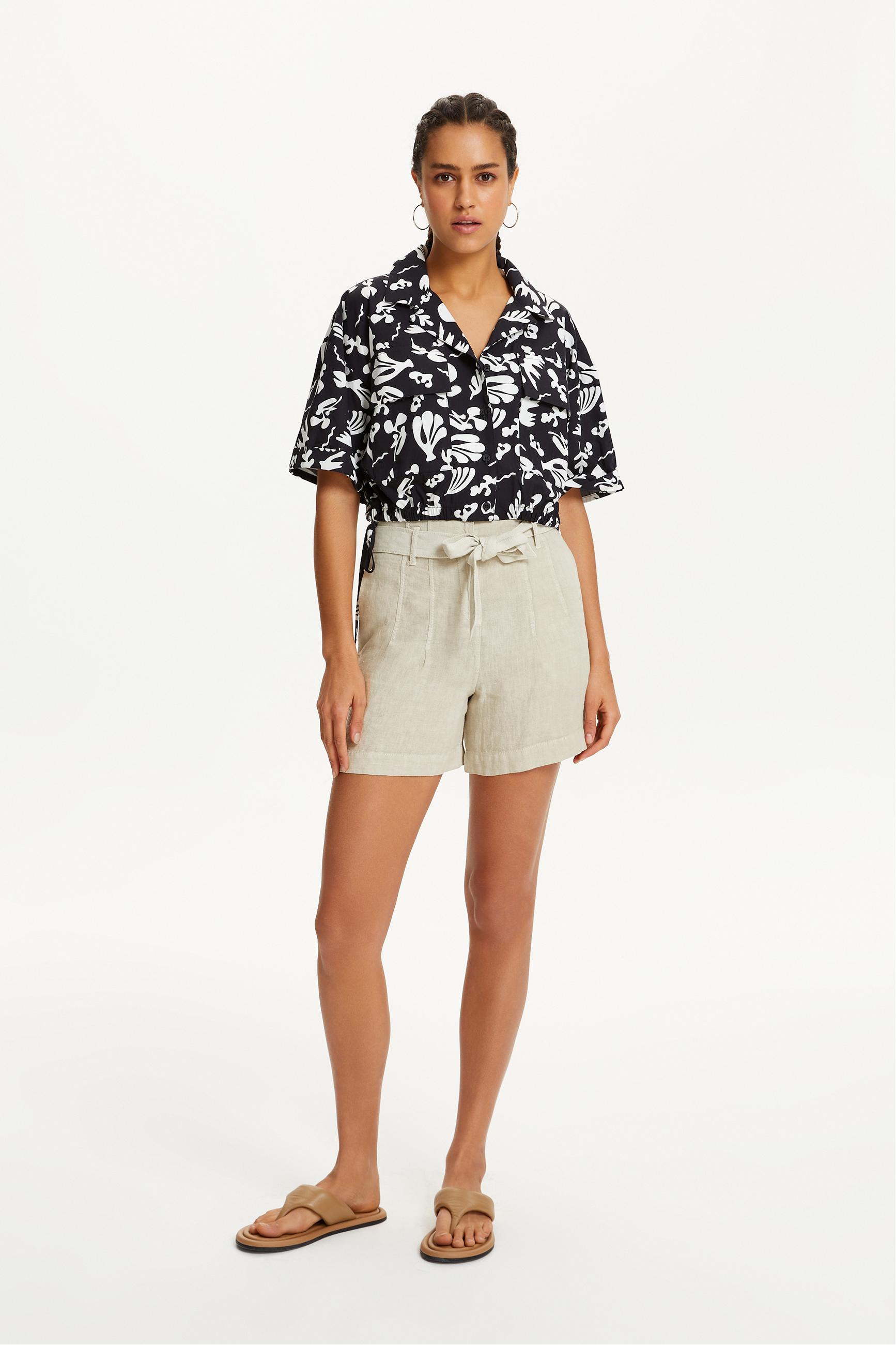 ÇİÇEK DESENLİ CROP GÖMLEK