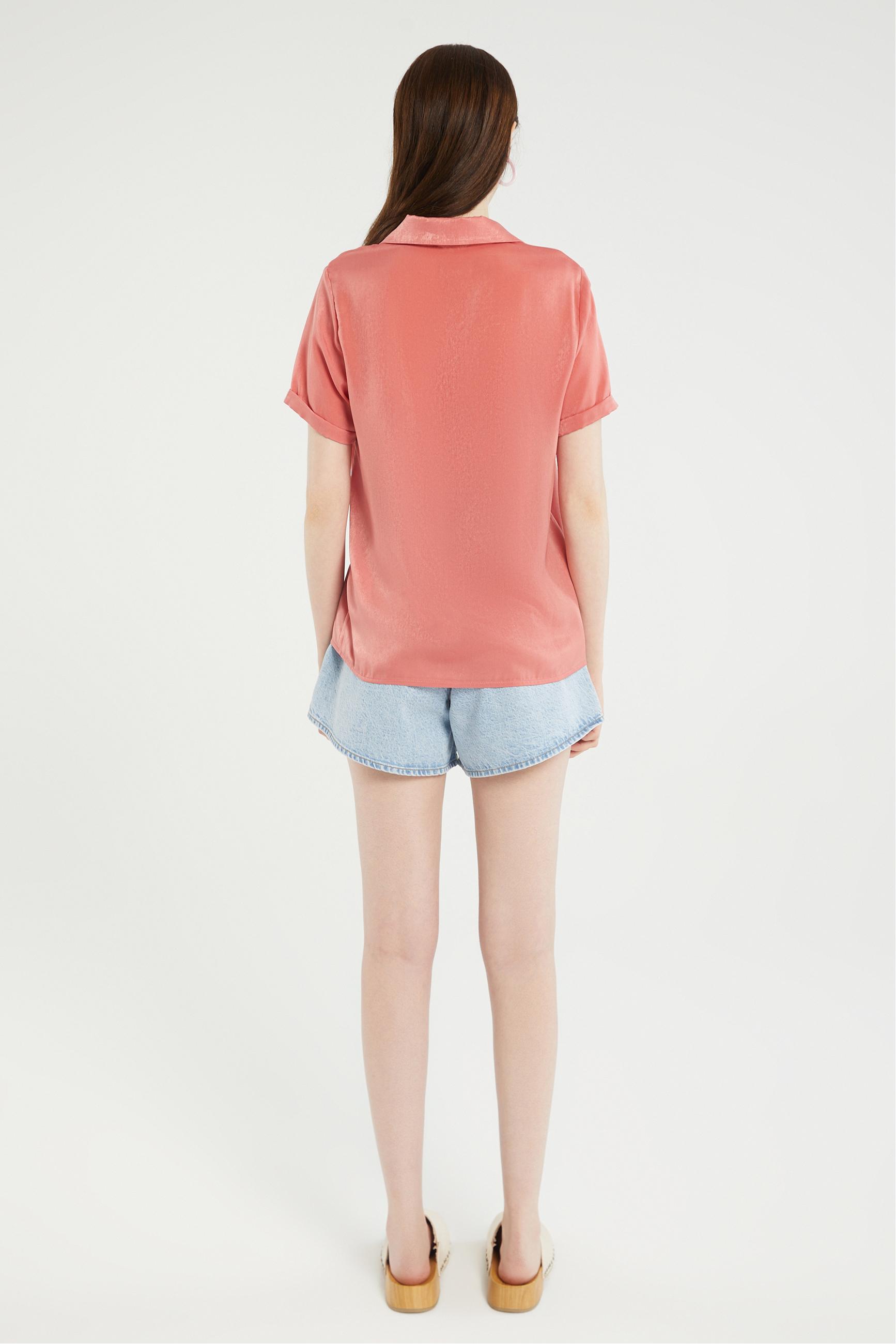 KISA KOLLU RAHAT KESİM GÖMLEK