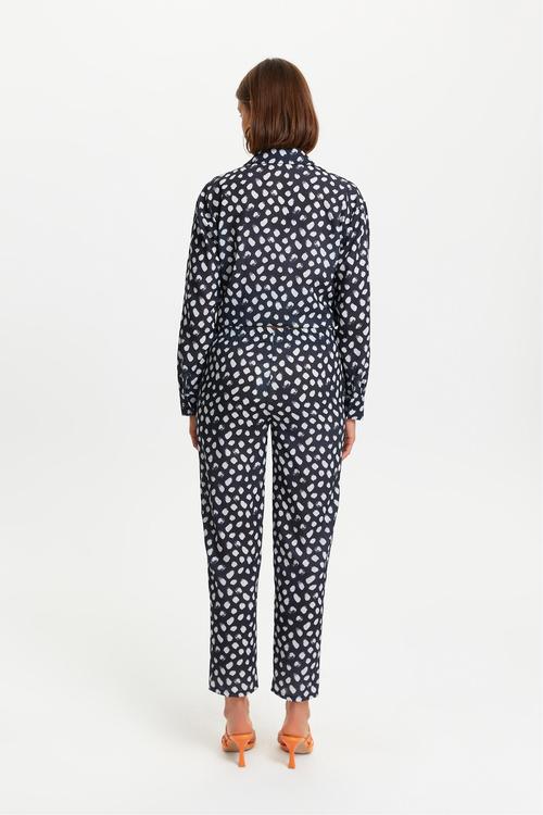 DESENLİ RAHAT KESİM PANTOLON