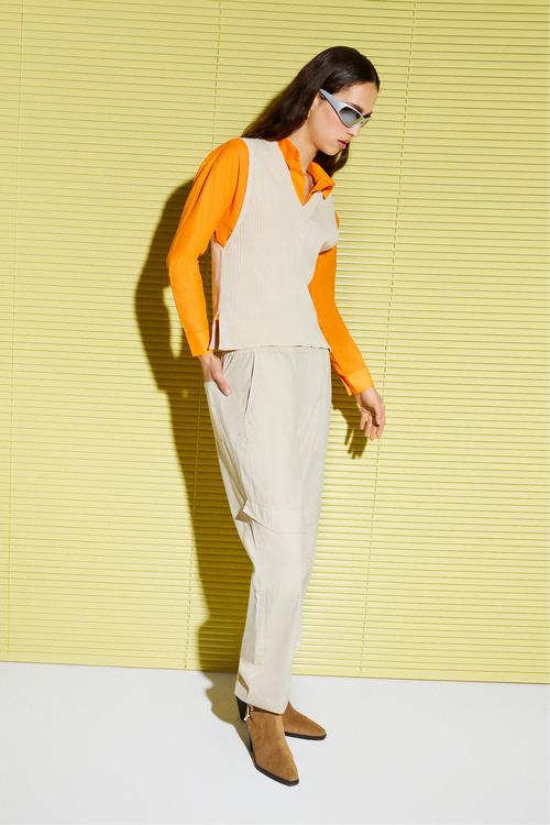  V YAKA TRİKO SÜVETER