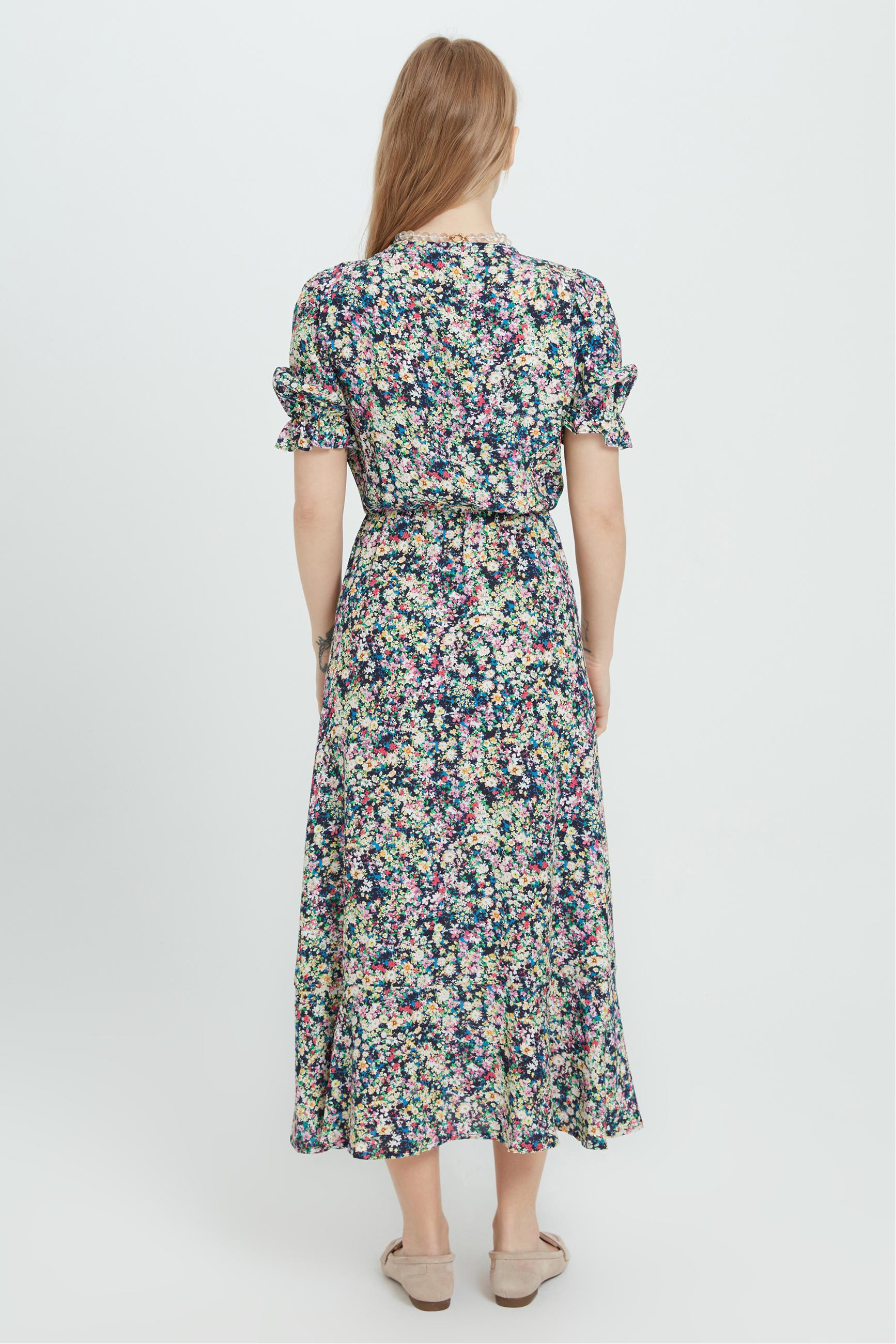 ÇİÇEK DESENLİ YIRTMAÇLI UZUN ELBİSE