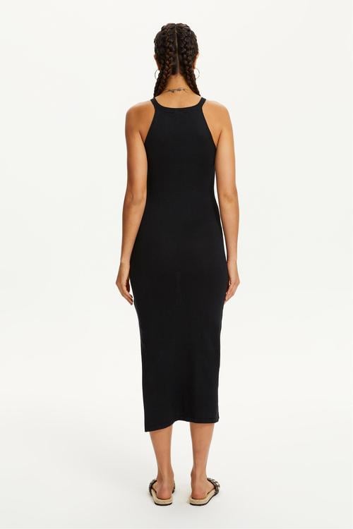  HALTER YAKA UZUN ELBİSE