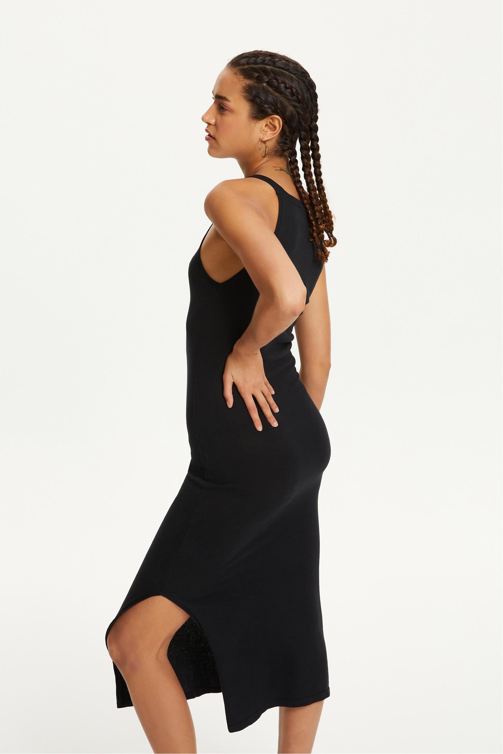 HALTER YAKA UZUN ELBİSE