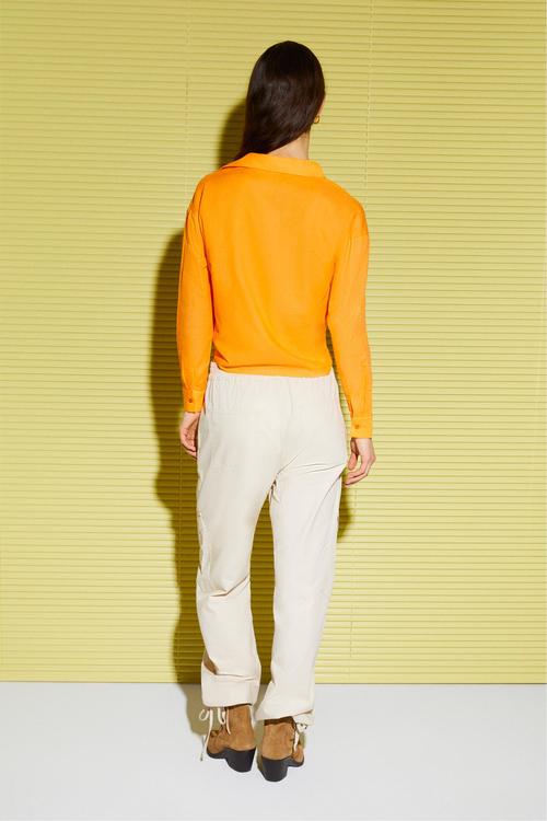  BELİ BAĞLAMALI SMART GÖMLEK