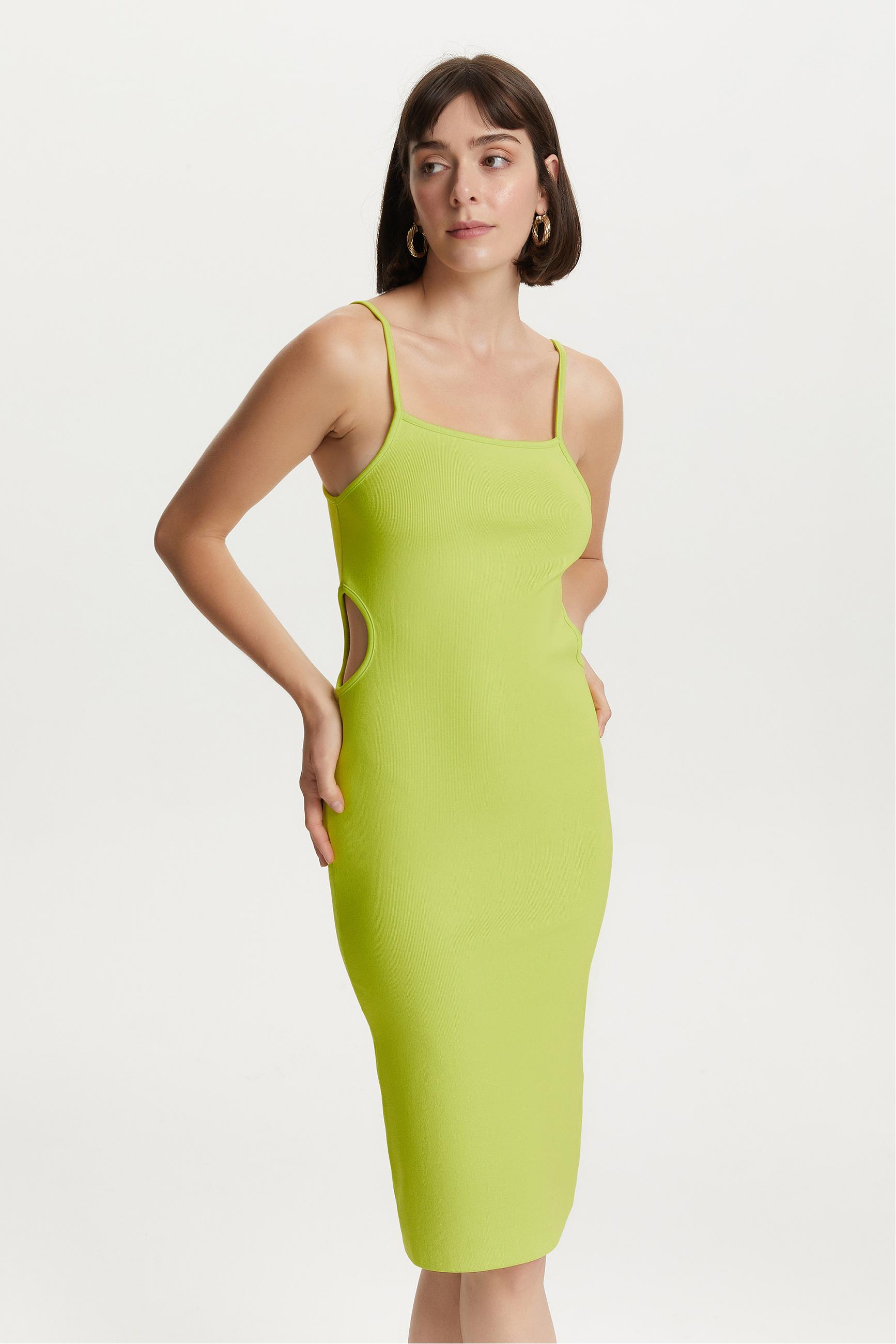 ASKILI DAR KESİM MİNİ ELBİSE