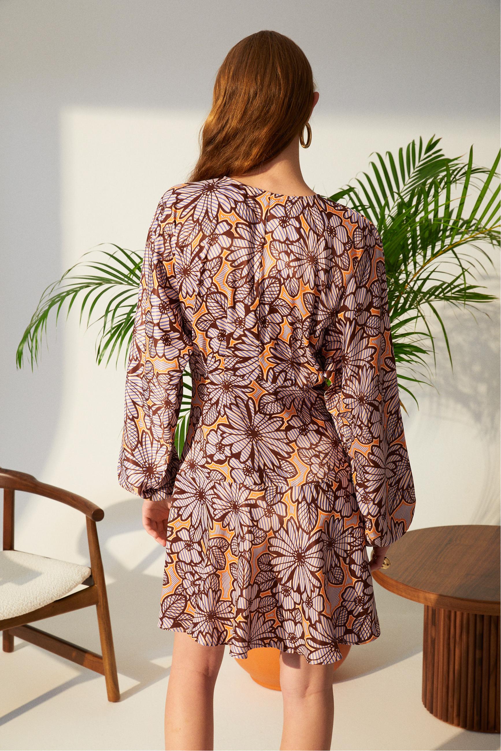 ÇİÇEK DESENLİ KRUVAZE MİNİ ELBİSE