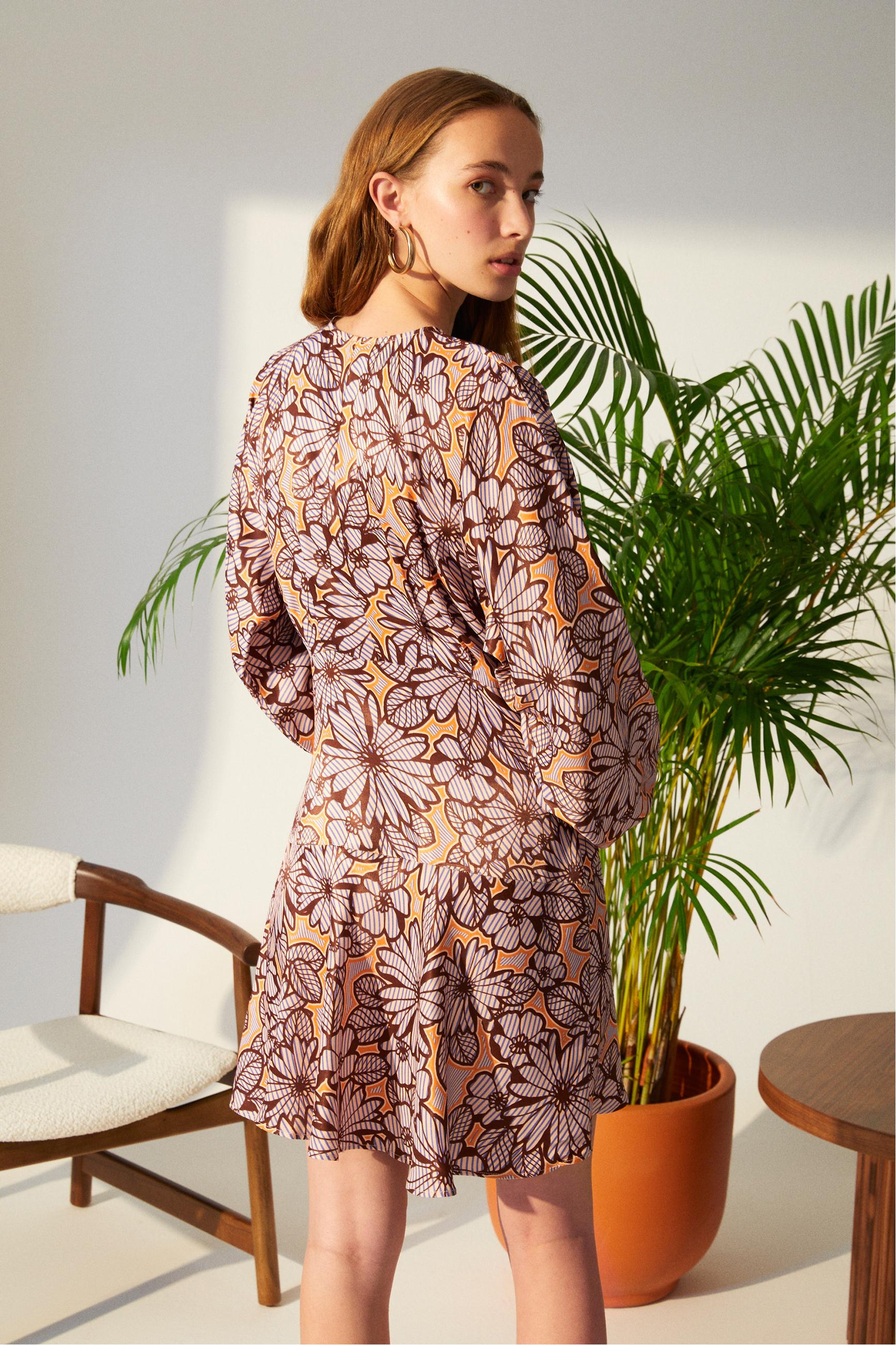 ÇİÇEK DESENLİ KRUVAZE MİNİ ELBİSE