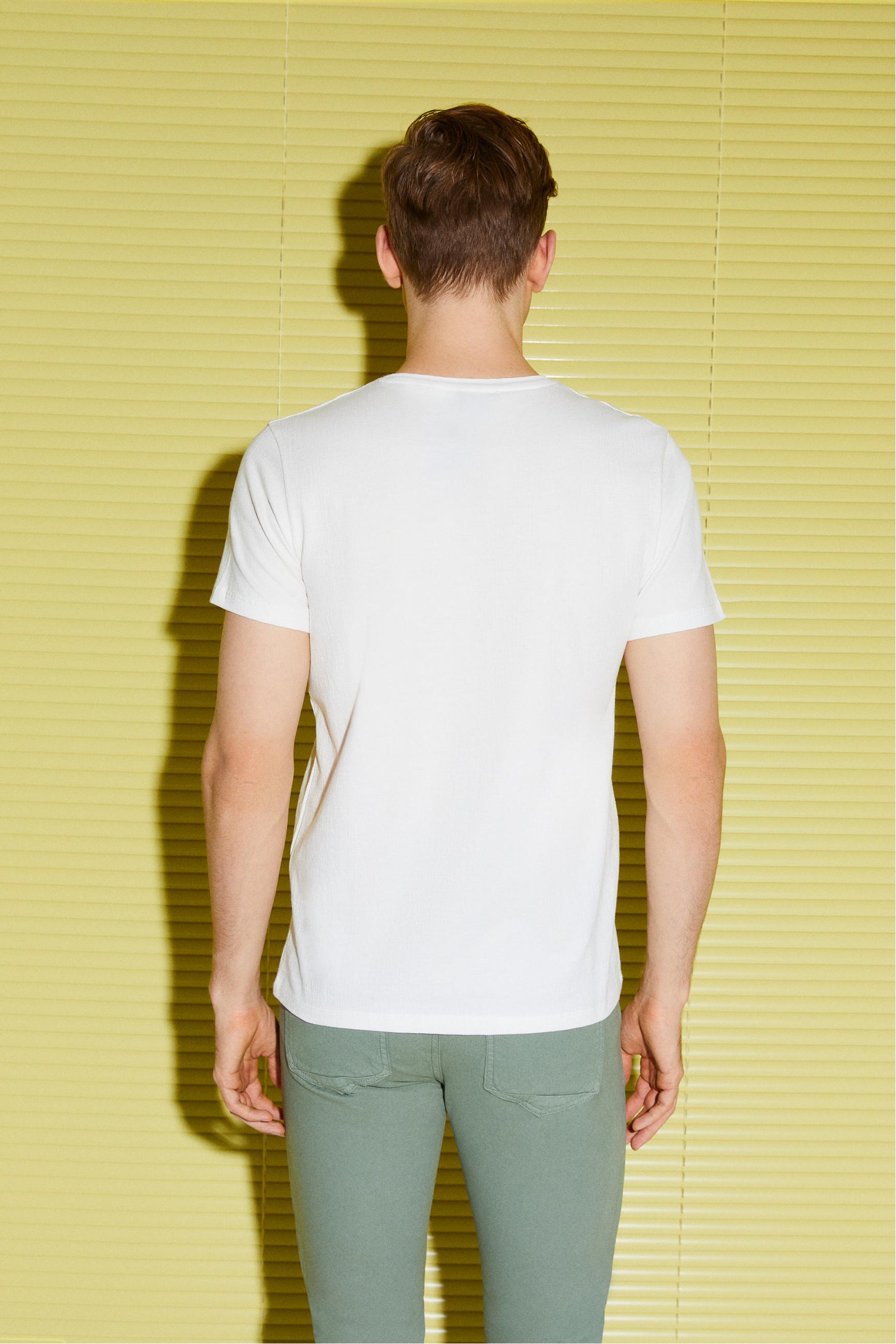 V YAKA KISA KOLLU BASIC T-SHIRT