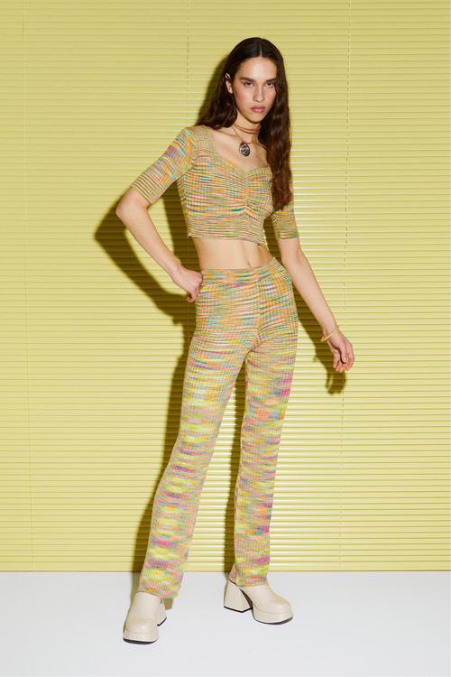  V YAKA TRİKO CROP BLUZ