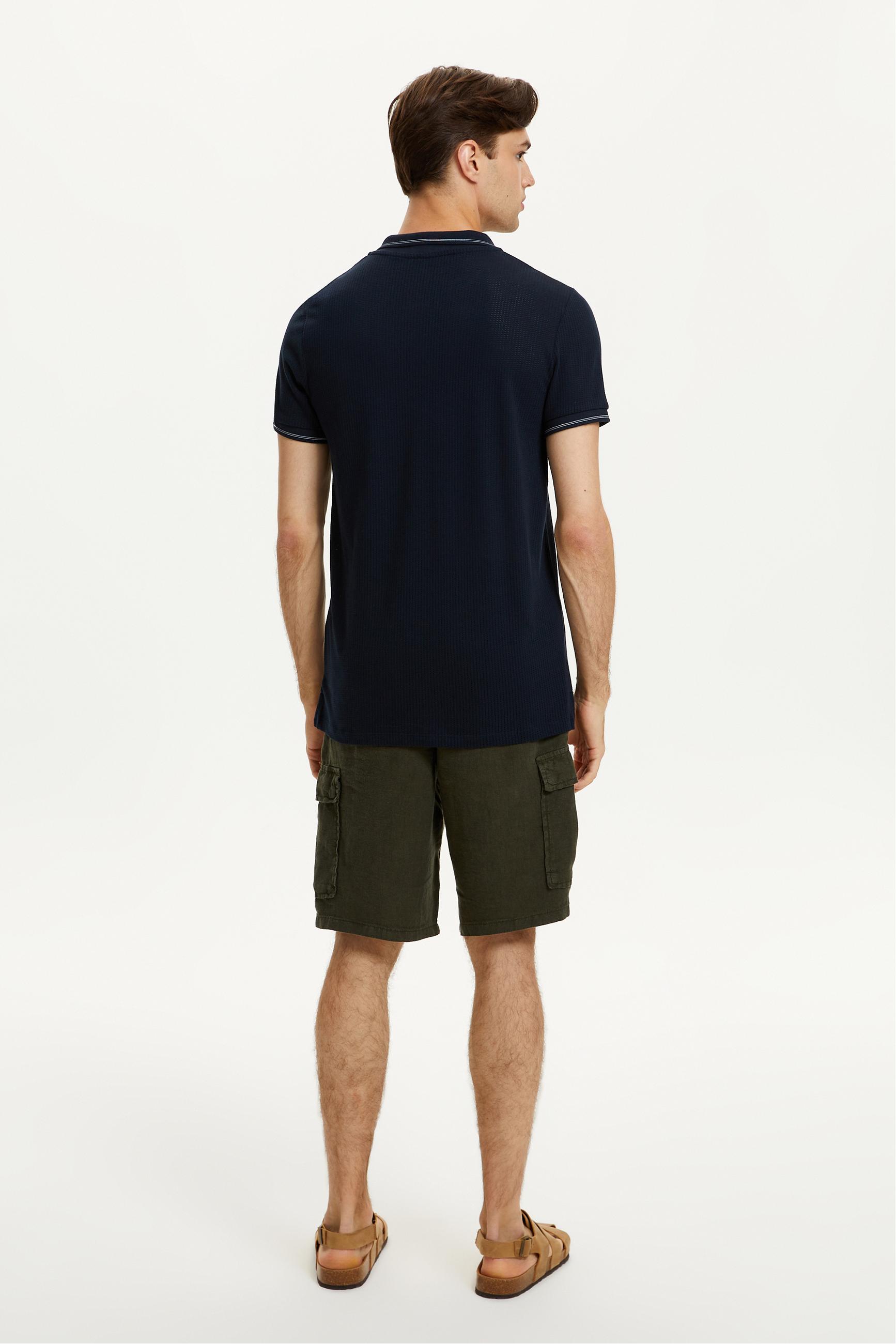 DOKULU POLO YAKA KISA KOLLU T-SHIRT