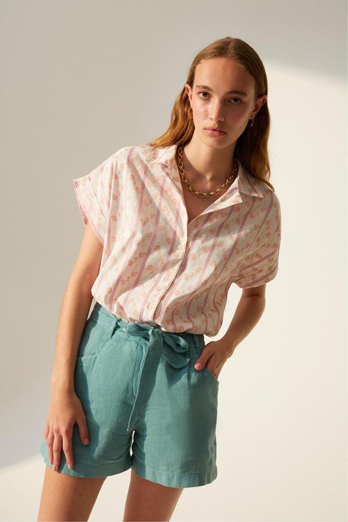  KUŞAKLI MİNİ KETEN ŞORT