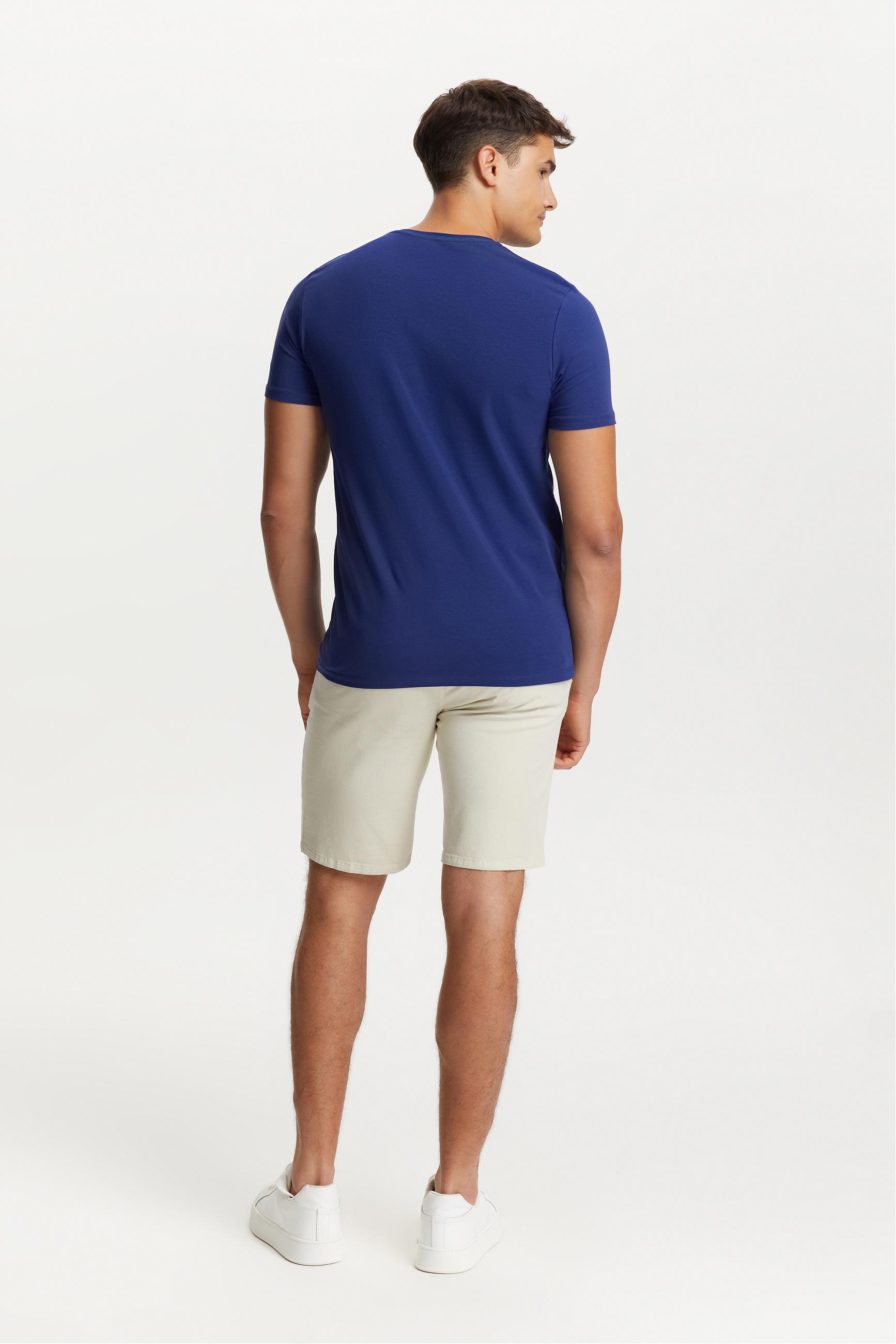 SLOGAN BASKILI KISA KOLLU T-SHIRT