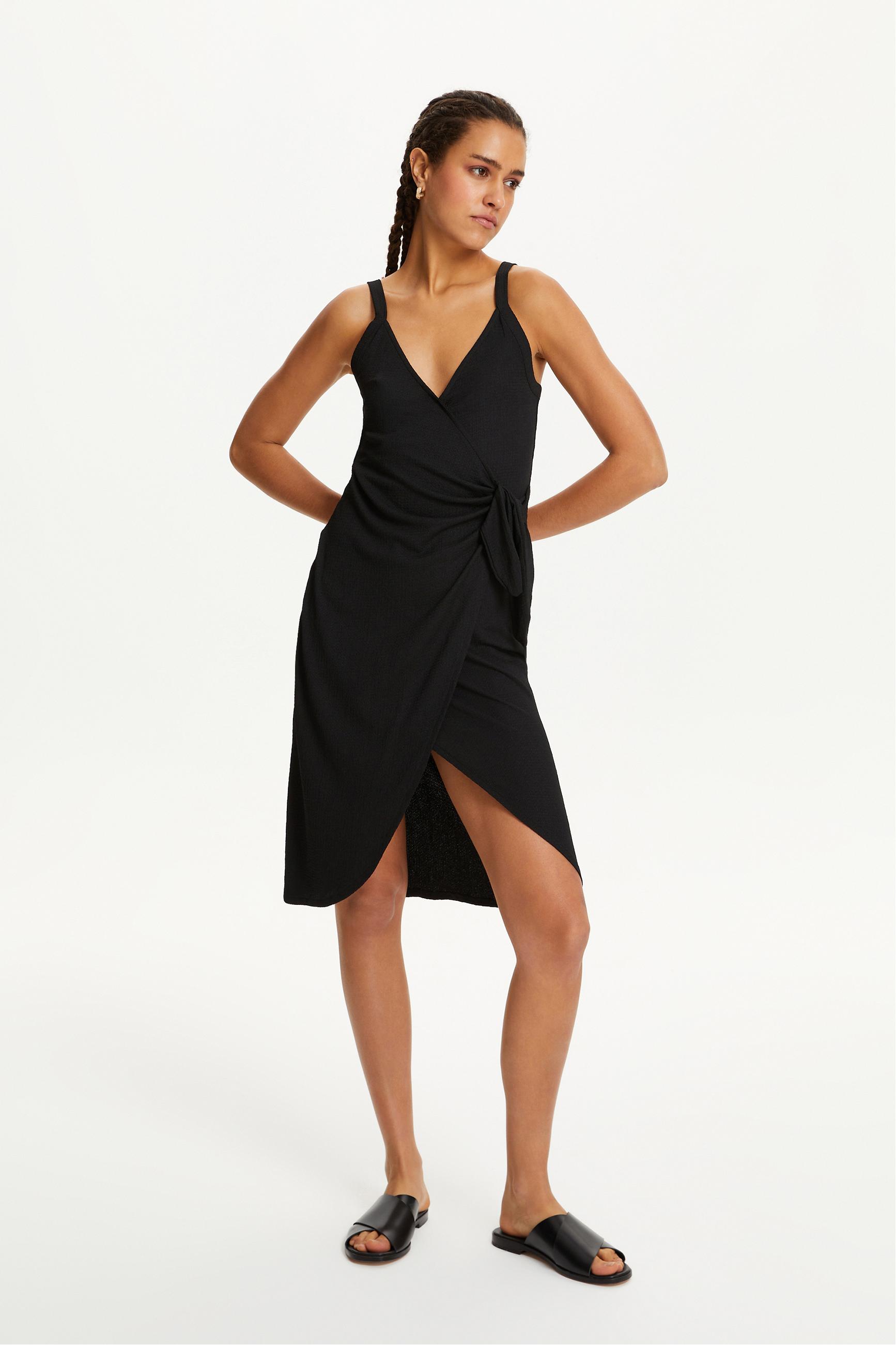 DOKULU KRUVAZE KESİM MİDİ ELBİSE