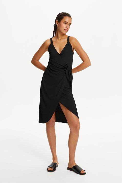  DOKULU KRUVAZE KESİM MİDİ ELBİSE