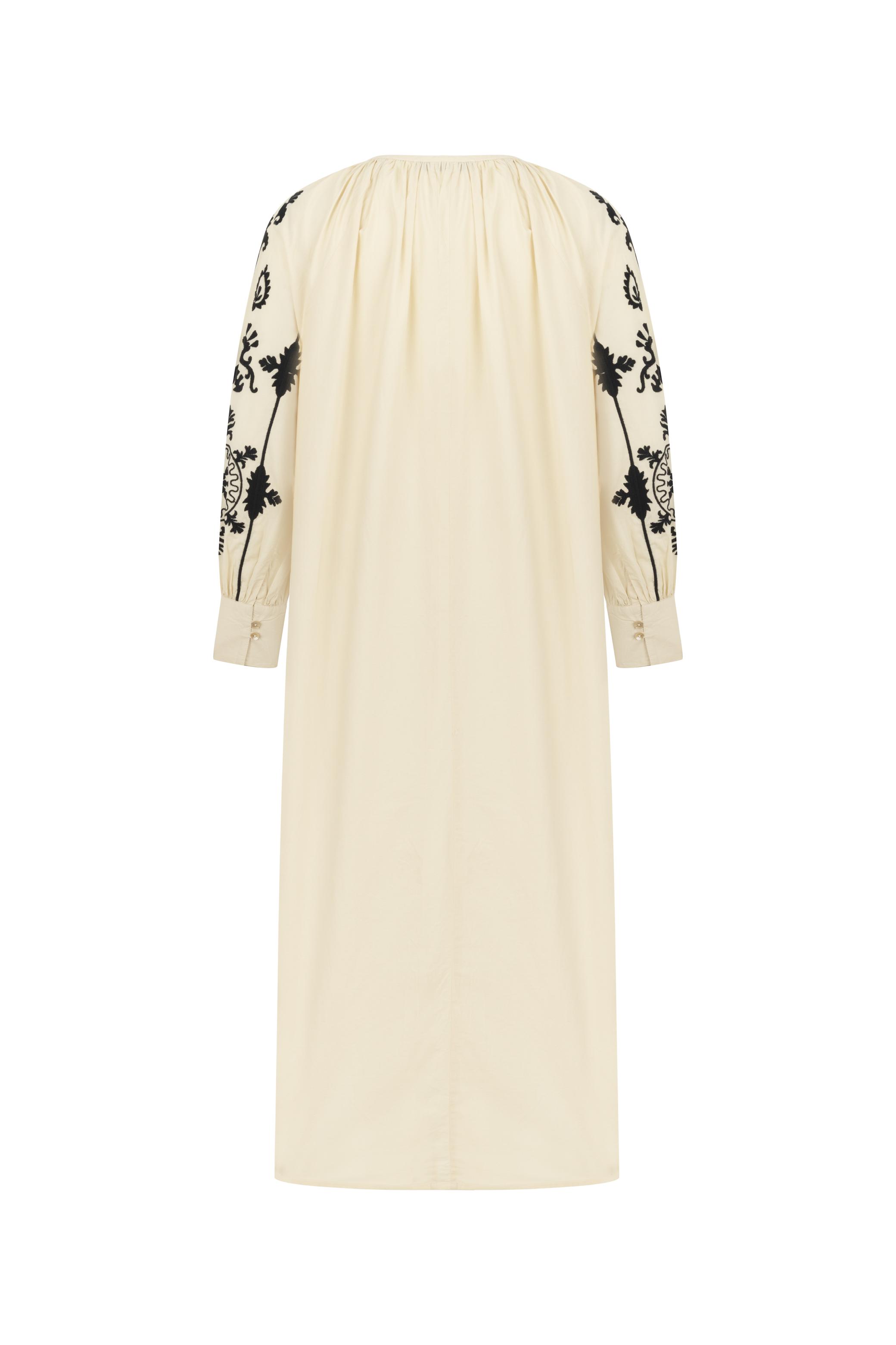 ETNİK NAKIŞLI UZUN PLAJ ELBİSESİ