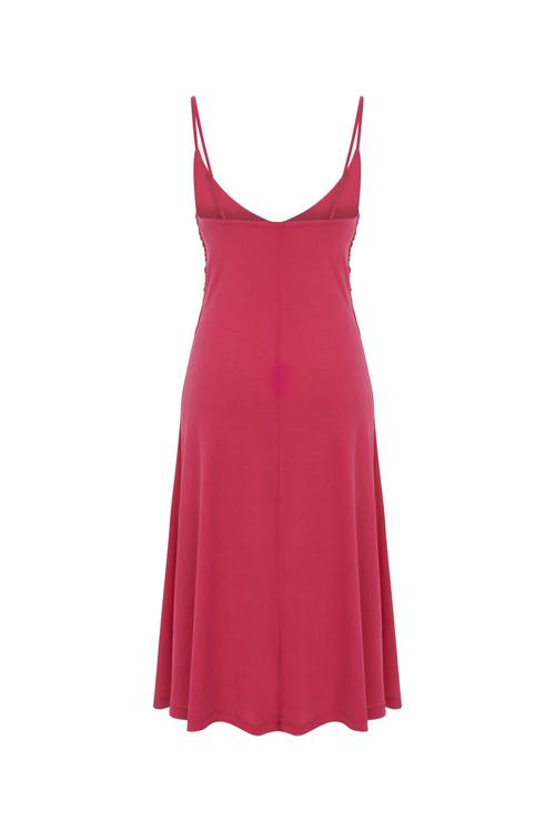  ASKILI DÜZ KESİM MİDİ ELBİSE