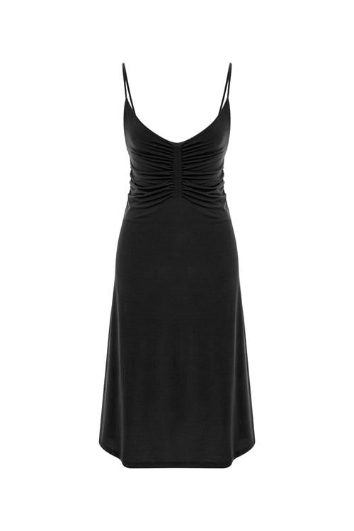  ASKILI DÜZ KESİM MİDİ ELBİSE