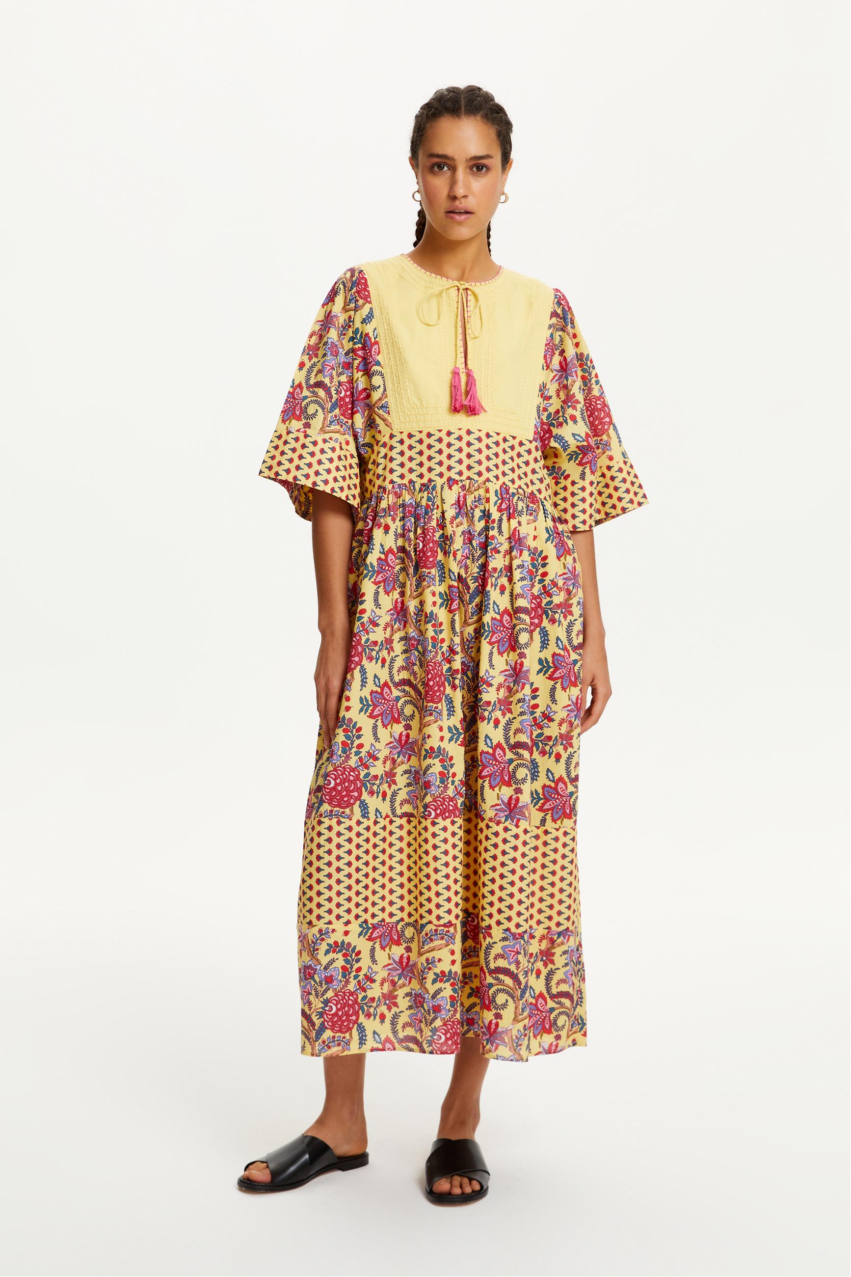 ÇİÇEK DESENLİ UZUN ELBİSE