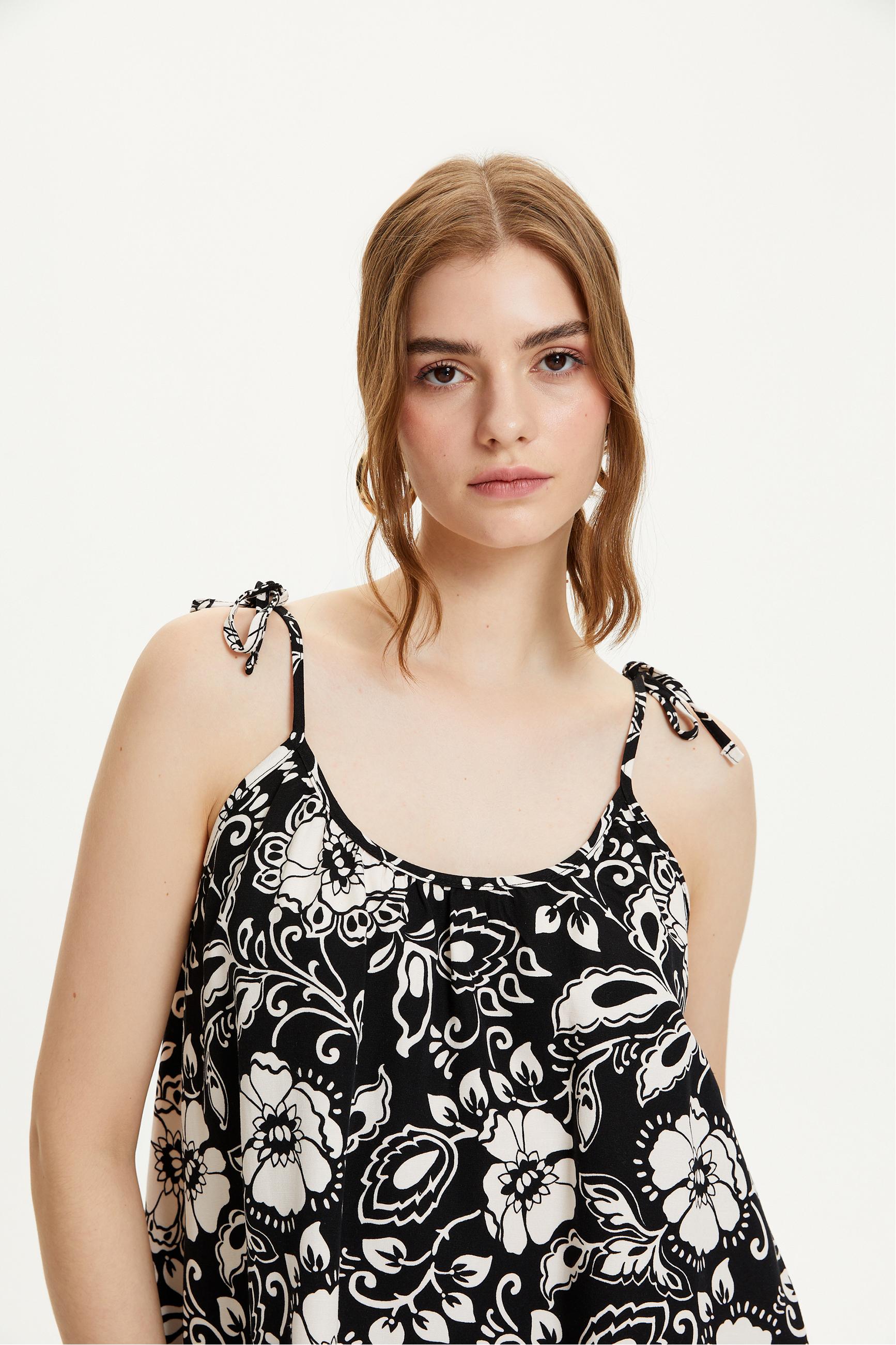 ÇİÇEK DESENLİ ASKILI MİNİ ELBİSE