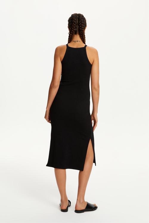  HALTER YAKA DÜZ KESİM MİDİ ELBİSE