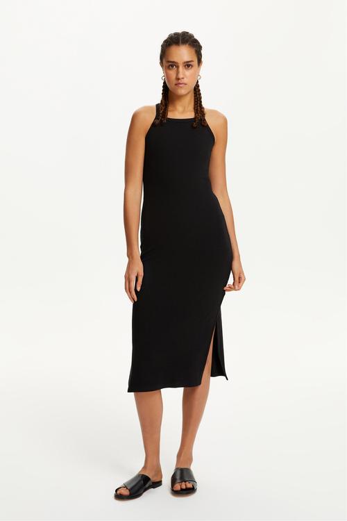  HALTER YAKA DÜZ KESİM MİDİ ELBİSE