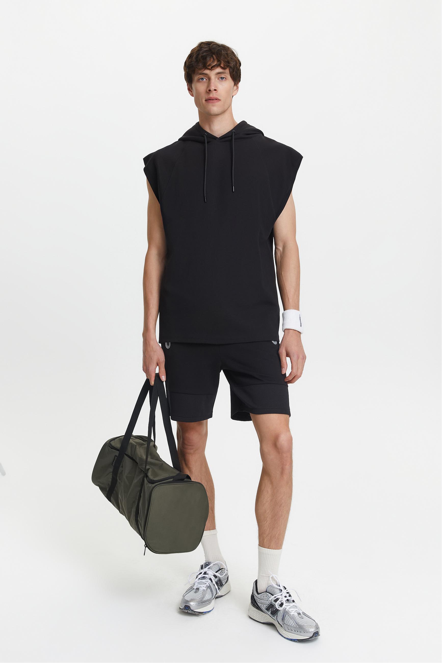 KAPÜŞONLU KISA KOLLU SWEATSHIRT