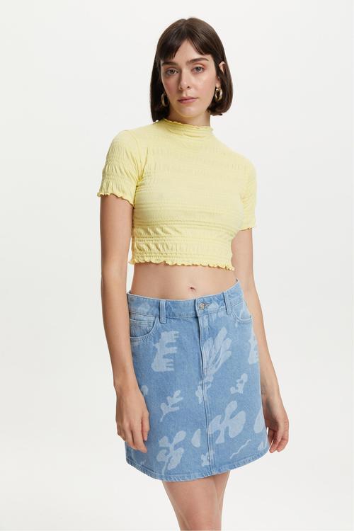  DOKULU BİSİKLET YAKA CROP T-SHIRT