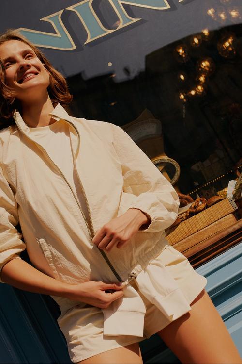  DİK YAKA MONT CEKET