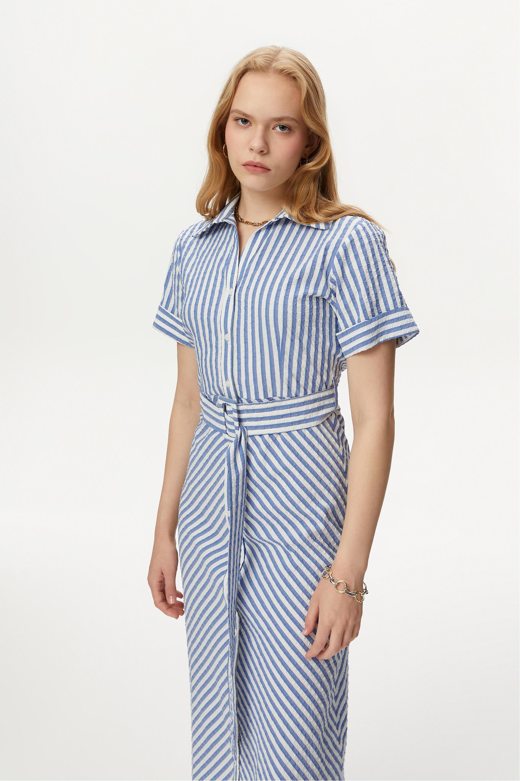 ÇİZGİLİ KISA KOLLU MİDİ ELBİSE