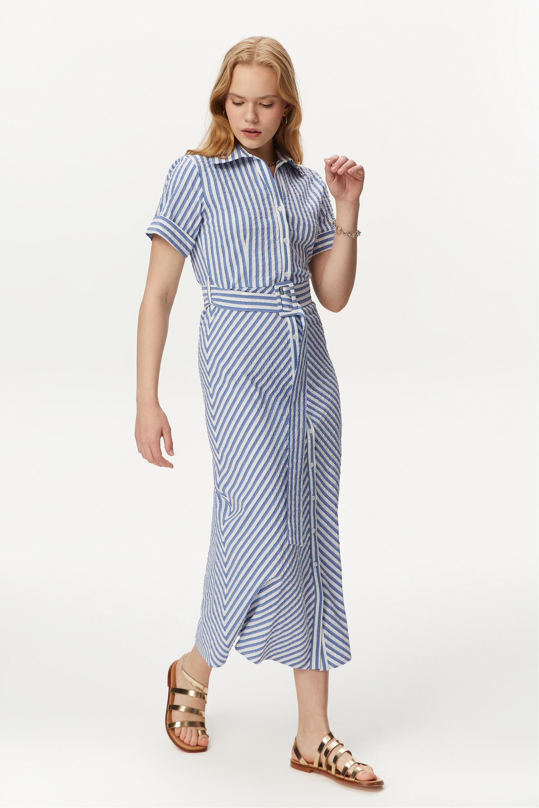 ÇİZGİLİ KISA KOLLU MİDİ ELBİSE