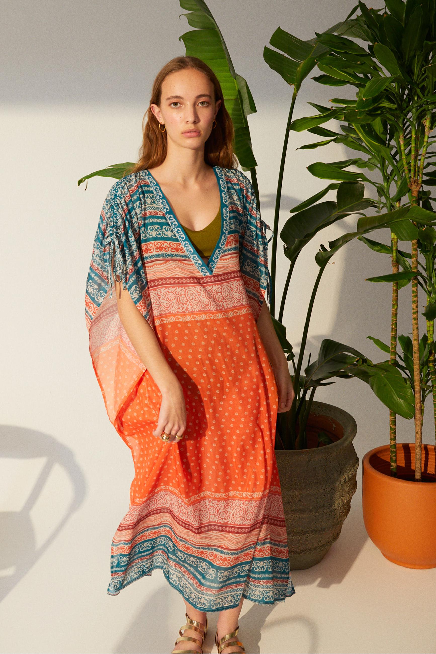 ETNİK DESENLİ UZUN PLAJ ELBİSESİ