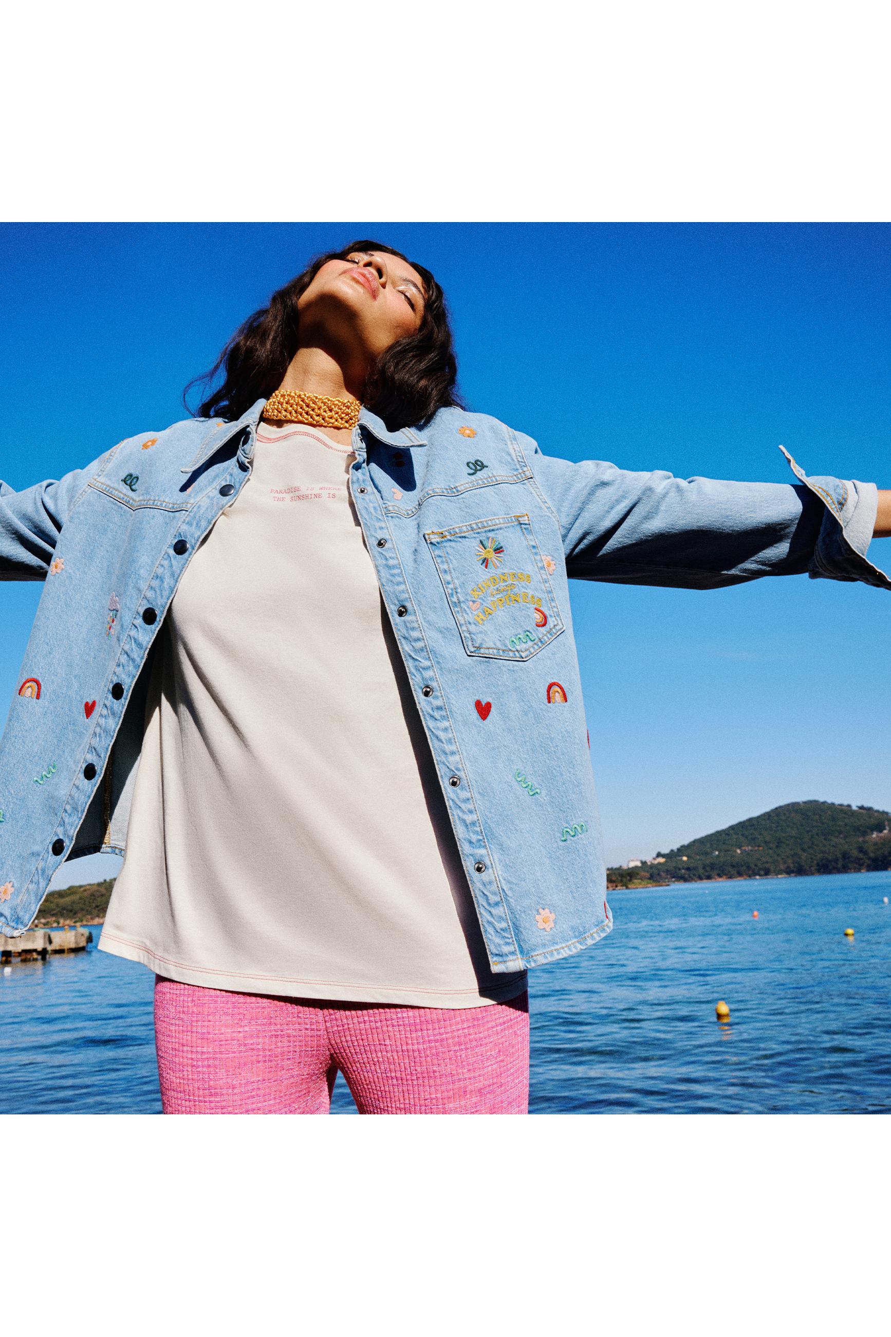 NAKIŞLI RAHAT KESİM JEAN CEKET