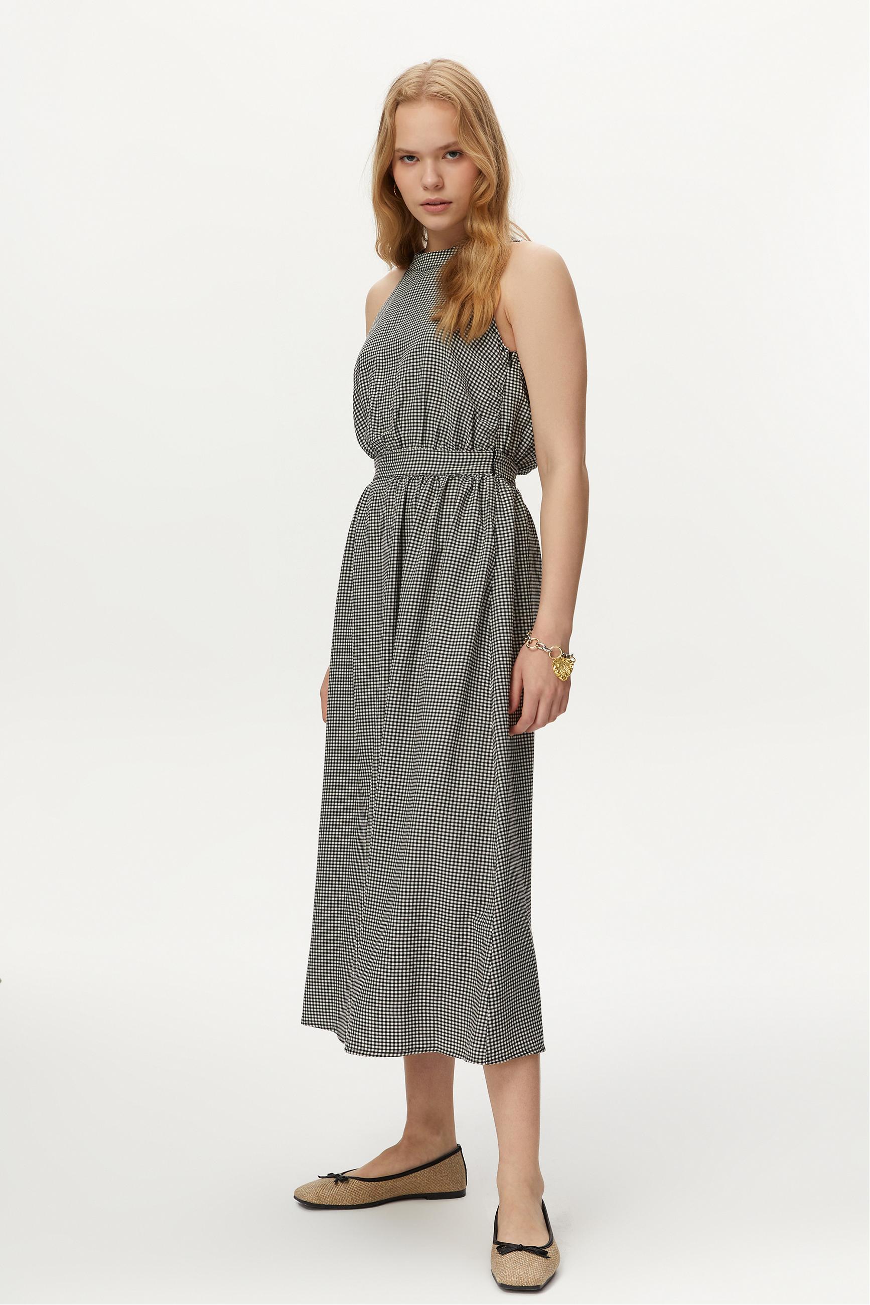 PÖTİKARELİ HALTER YAKA MİDİ ELBİSE