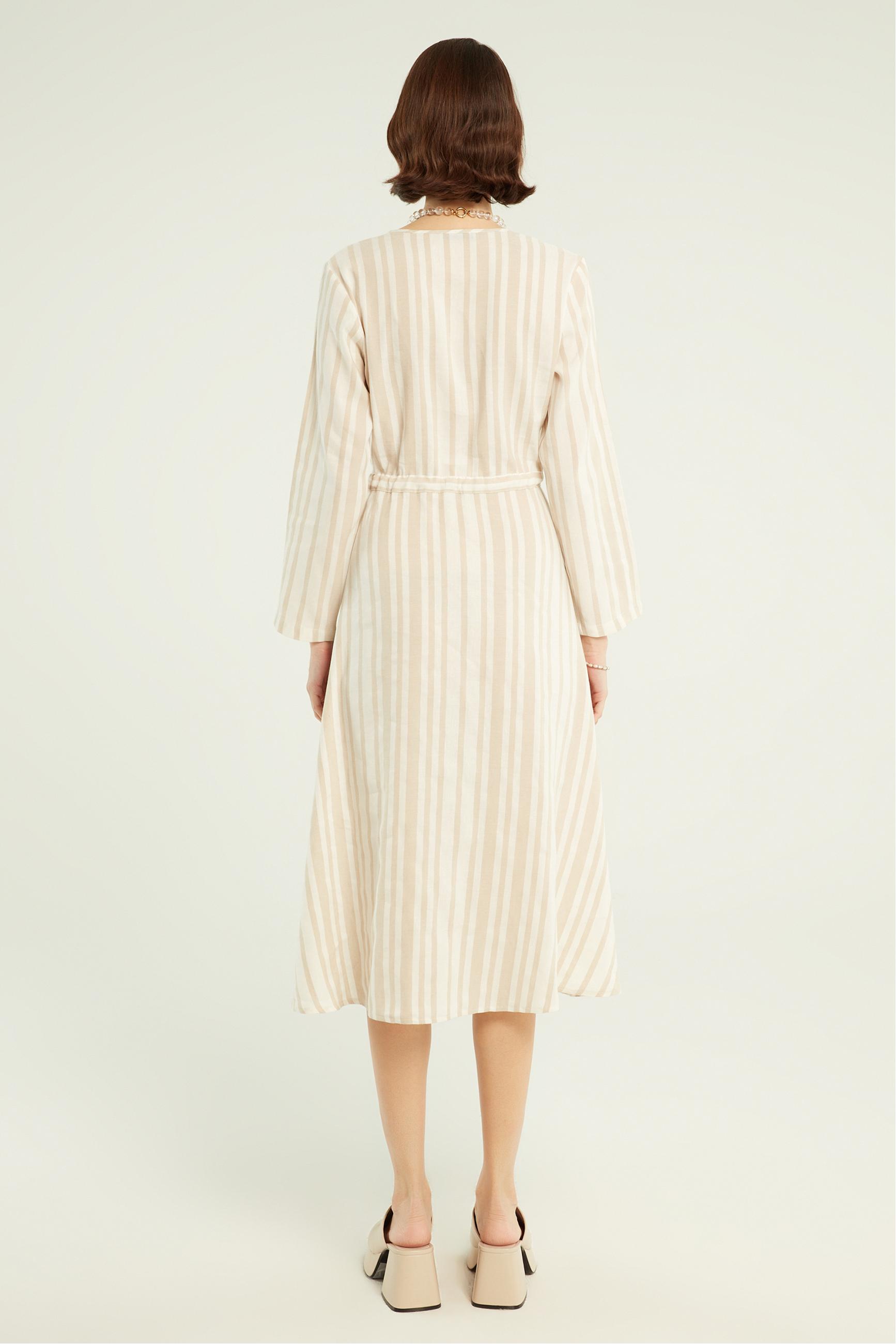 ÇİZGİLİ V YAKA A FORM MİDİ ELBİSE