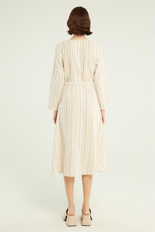  ÇİZGİLİ V YAKA A FORM MİDİ ELBİSE