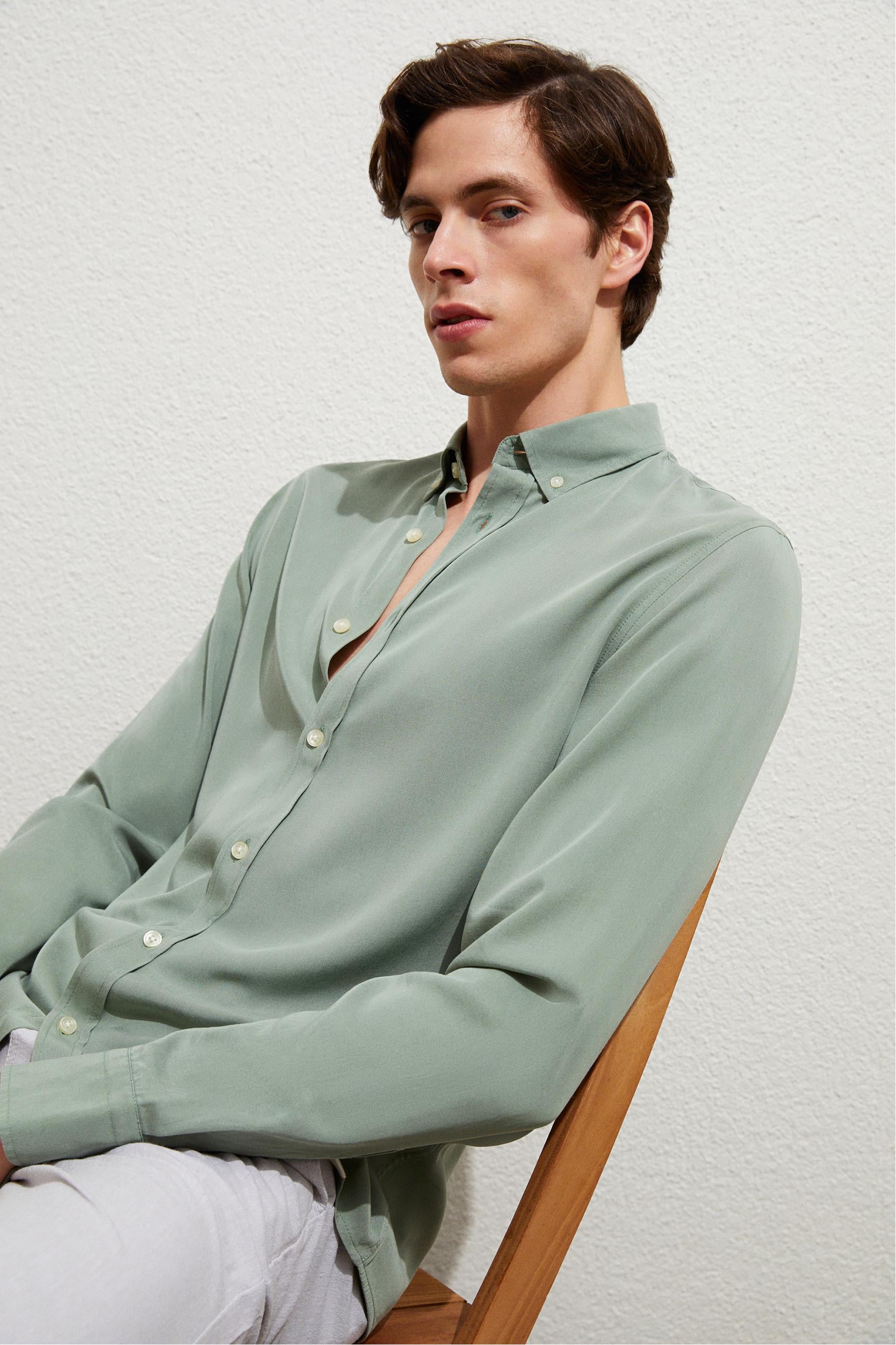 REGULAR FIT LİYOSEL GÖMLEK