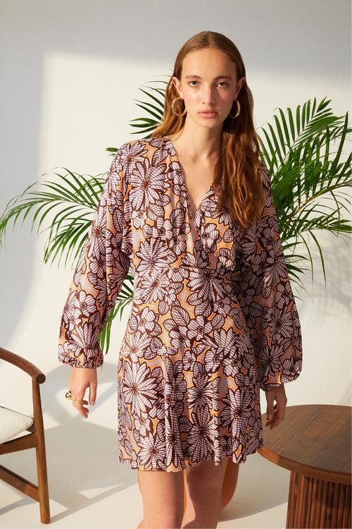  ÇİÇEK DESENLİ KRUVAZE MİNİ ELBİSE