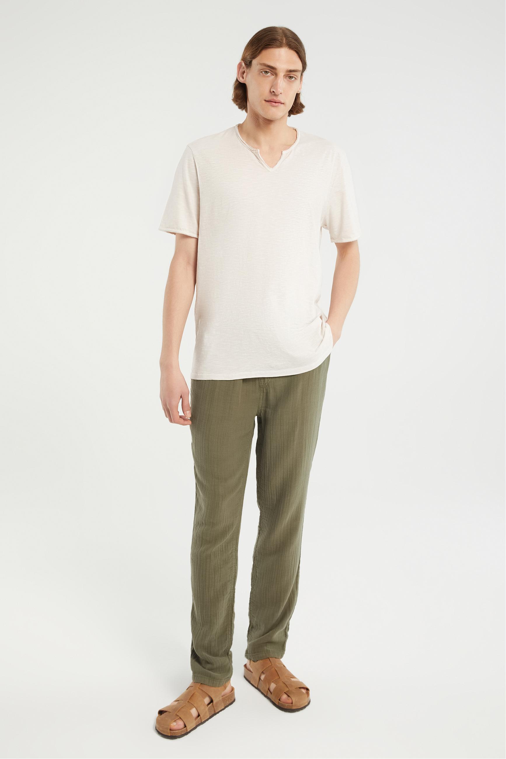 V YAKA KISA KOLLU T-SHIRT