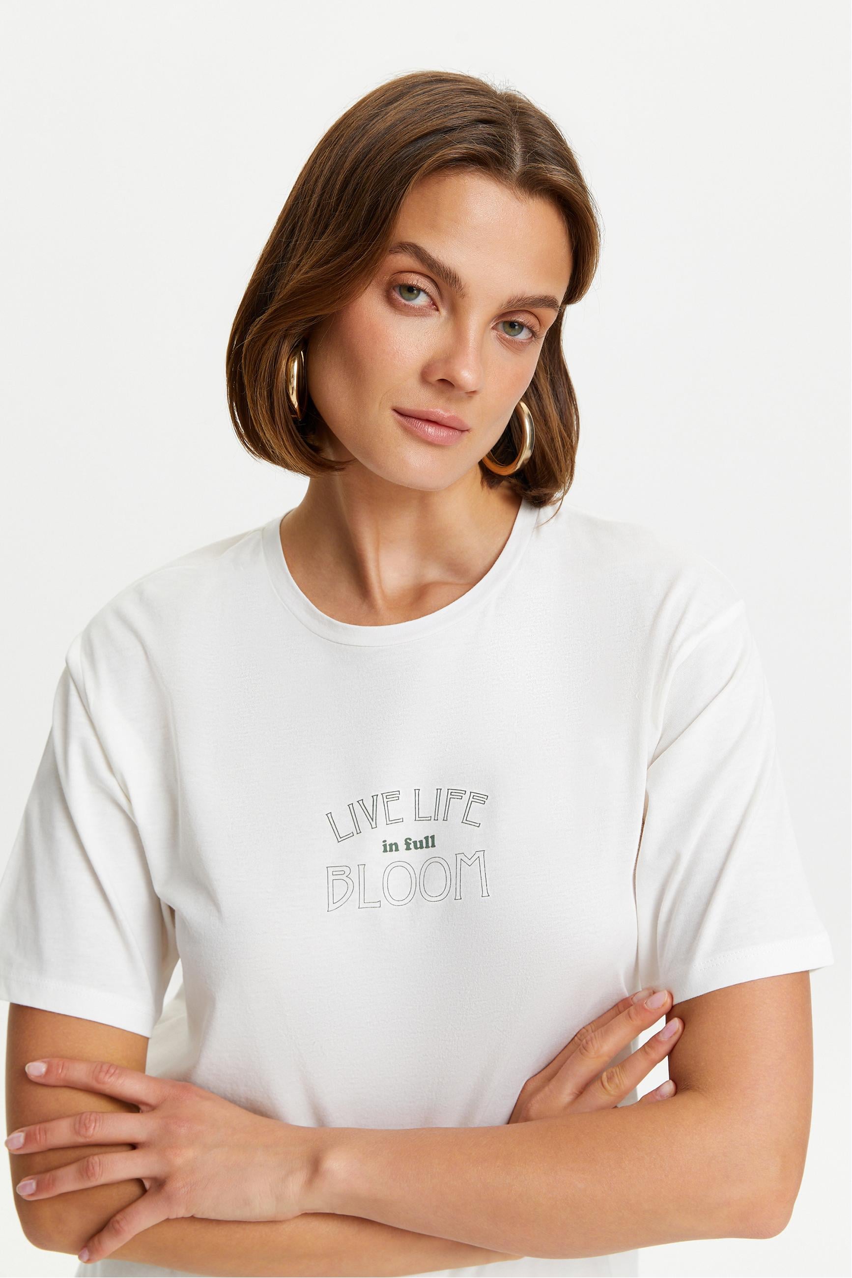 BASKILI BİSİKLET YAKA KISA KOLLU T-SHIRT