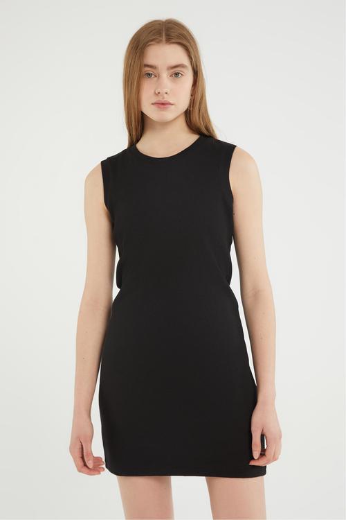  KOLSUZ DAR KESİM MİNİ ELBİSE