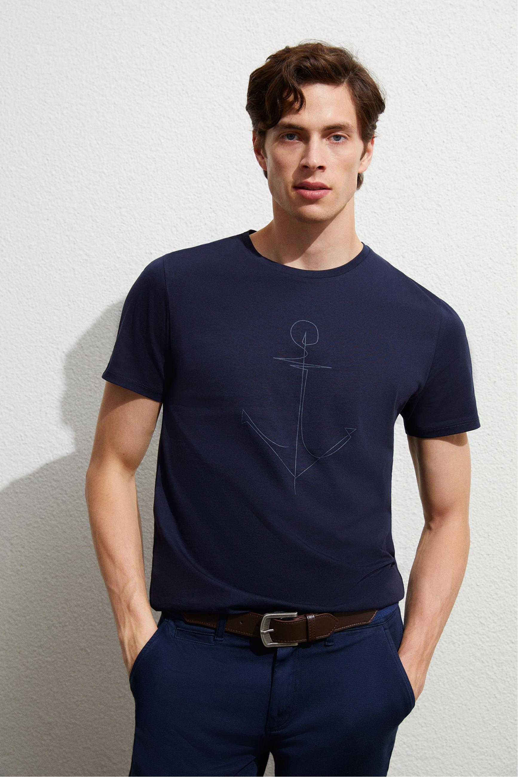 MARİN DETAYLI BİSİKLET YAKA T-SHIRT