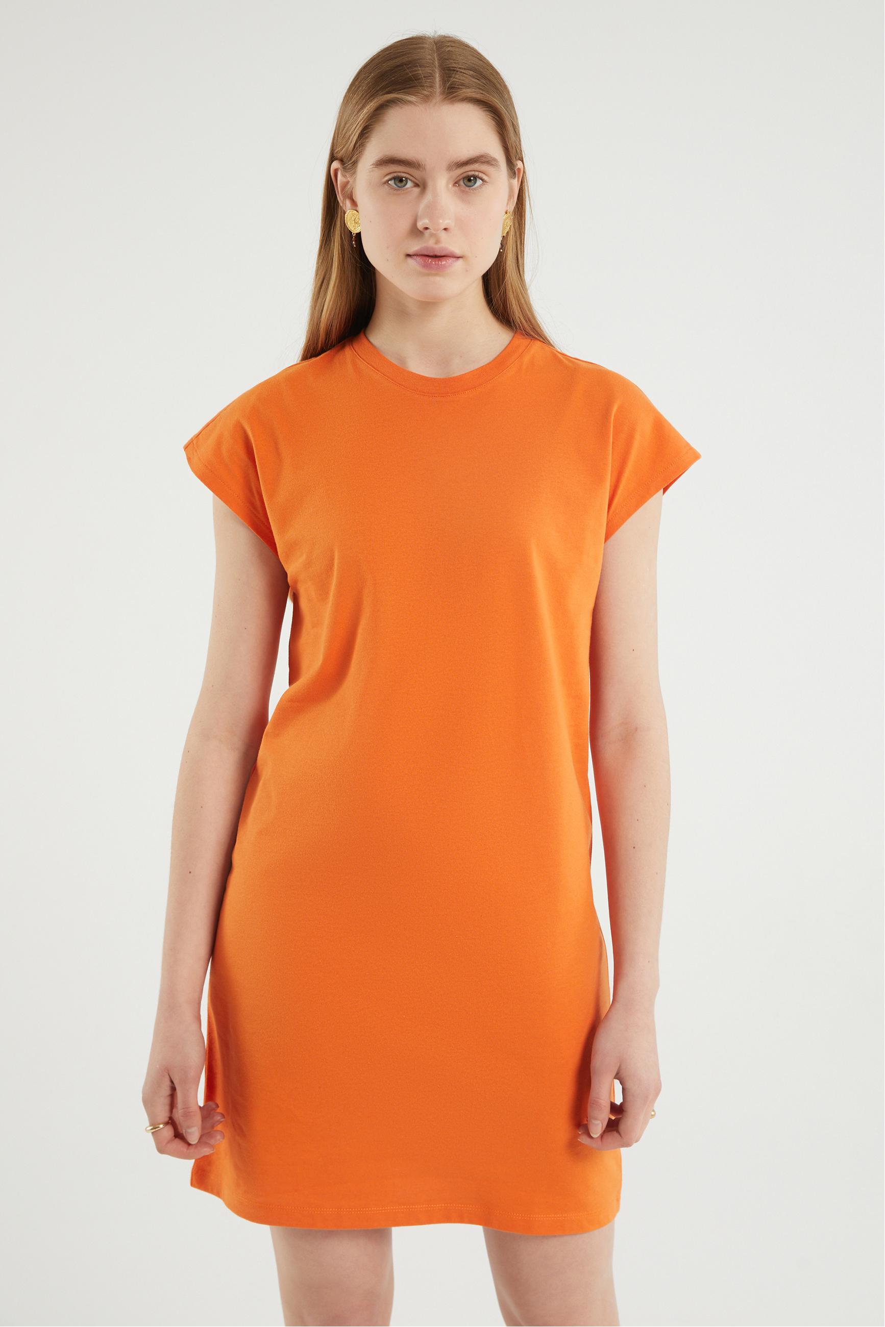 KISA KOLLU DÜZ KESİM MİNİ ELBİSE