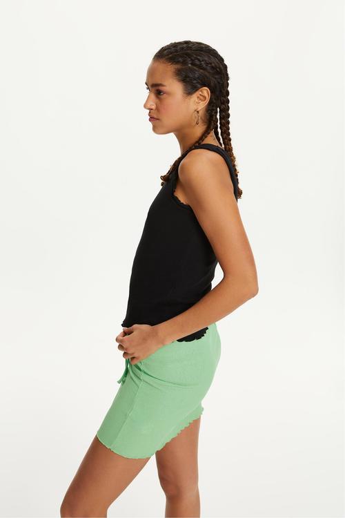  BİSİKLET YAKA KOLSUZ BLUZ