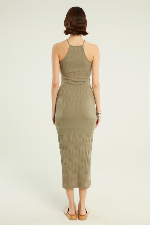  HALTER YAKA MİDİ ELBİSE