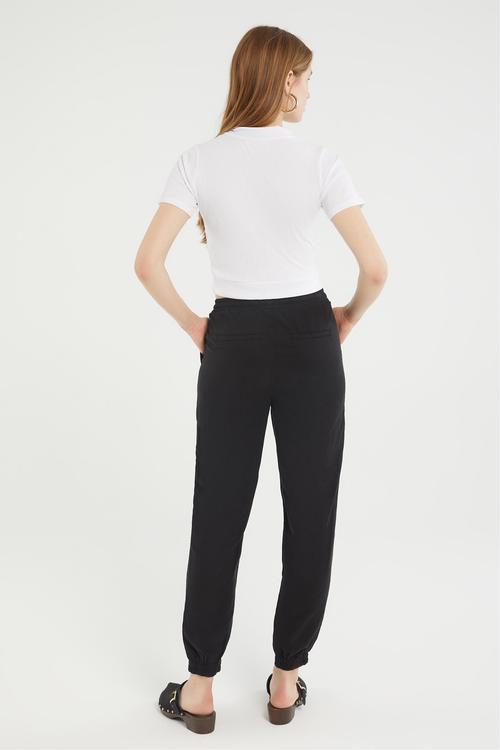  DÜĞME DETAYLI KISA KOLLU T-SHIRT