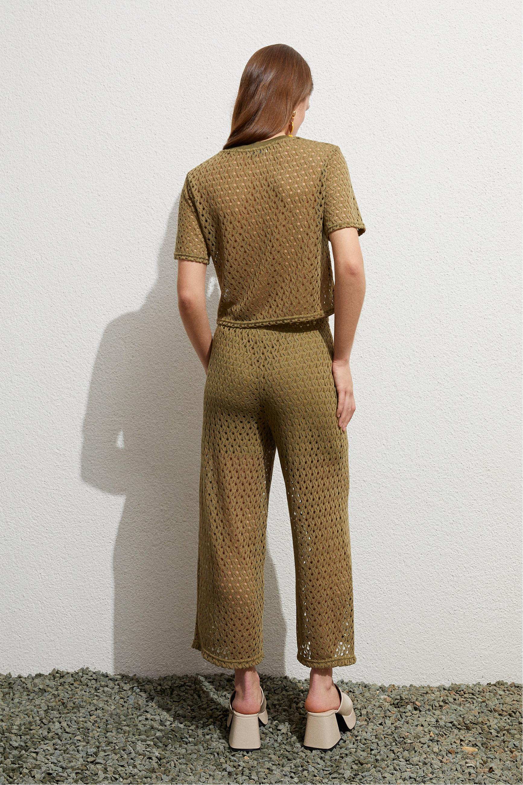 AJURLU BİSİKLET YAKA KISA KOLLU BLUZ