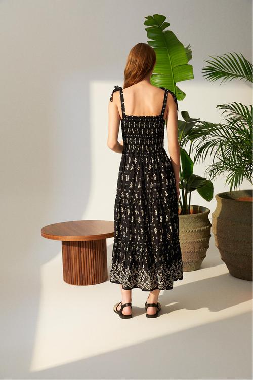  GİPELİ ETNİK DESENLİ UZUN ELBİSE